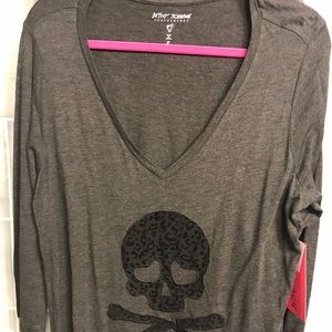 NEW Betsey Johnson Skull Shirt